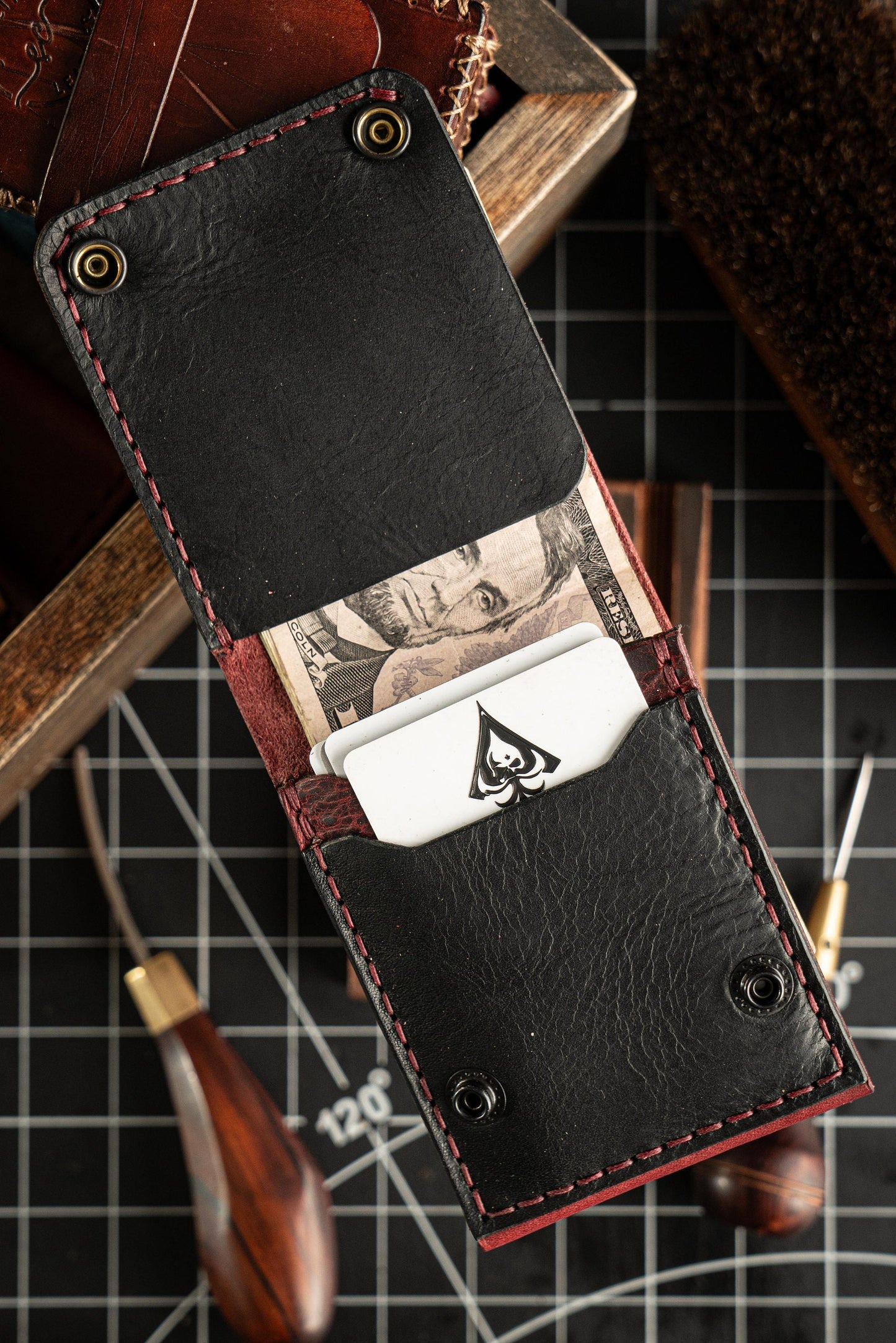 The Titan – Full-Grain Bifold Leather Wallet