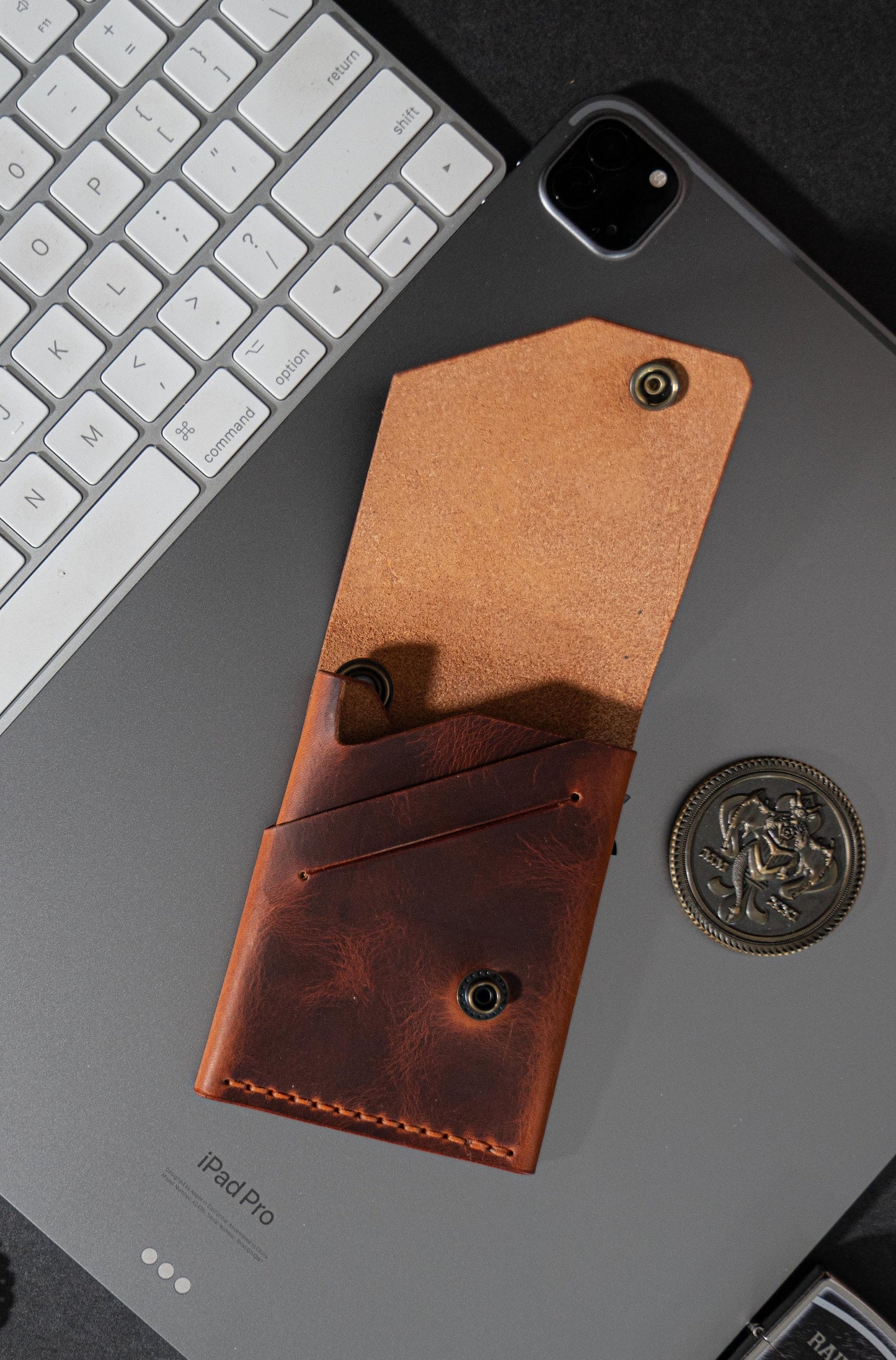 The Classic Flap – One-Piece Flap Wallet