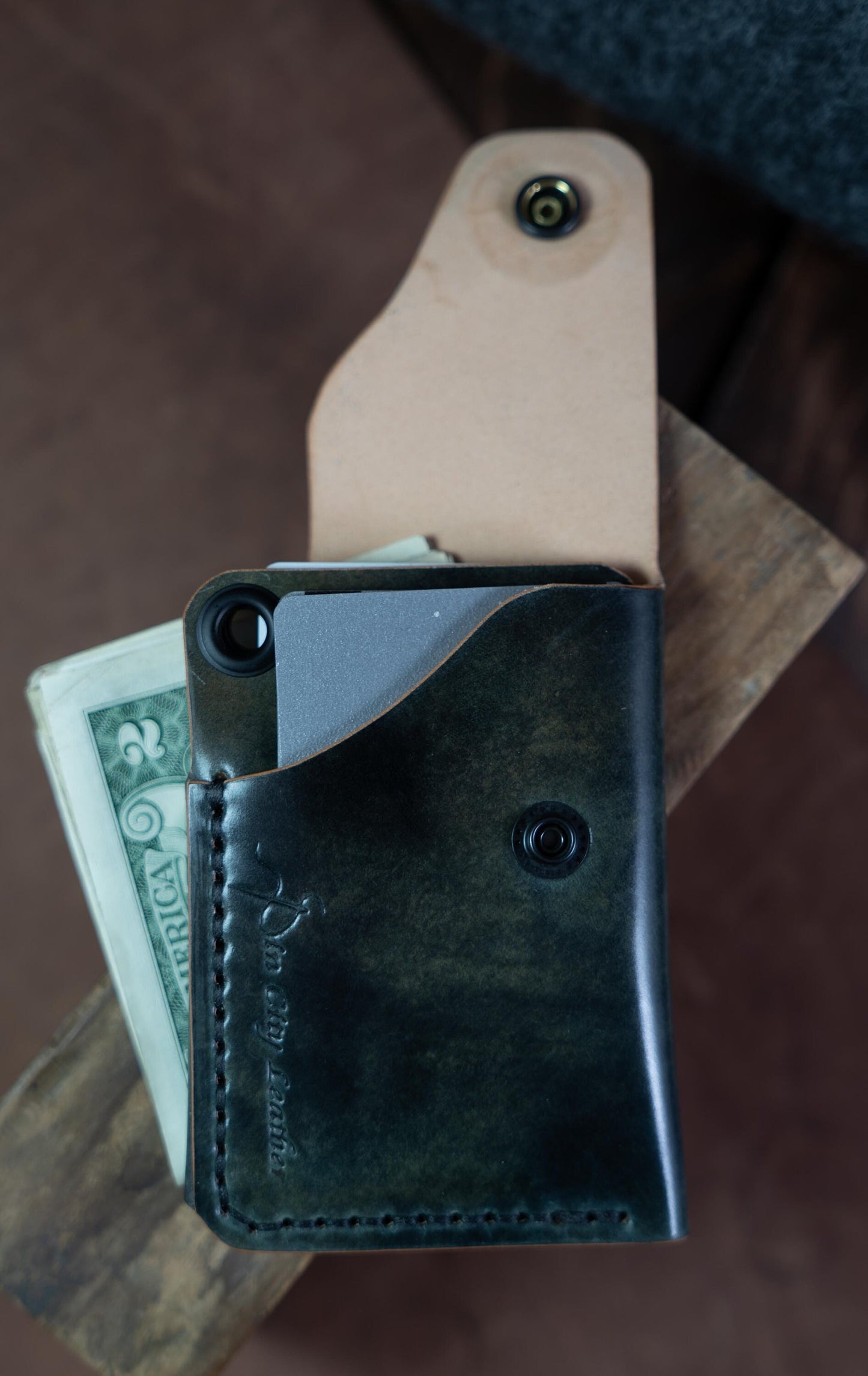 The Nomad – Snap Wallet