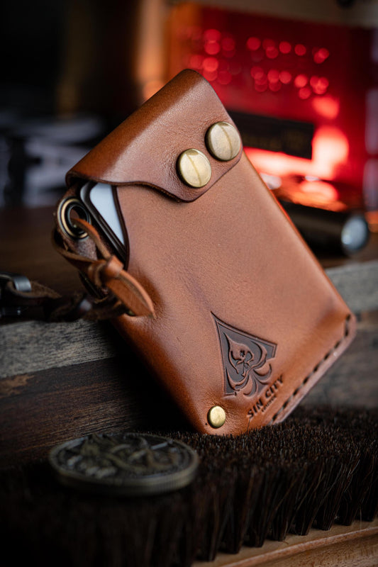 The Nexus v2 – Vertical Leather Wallet