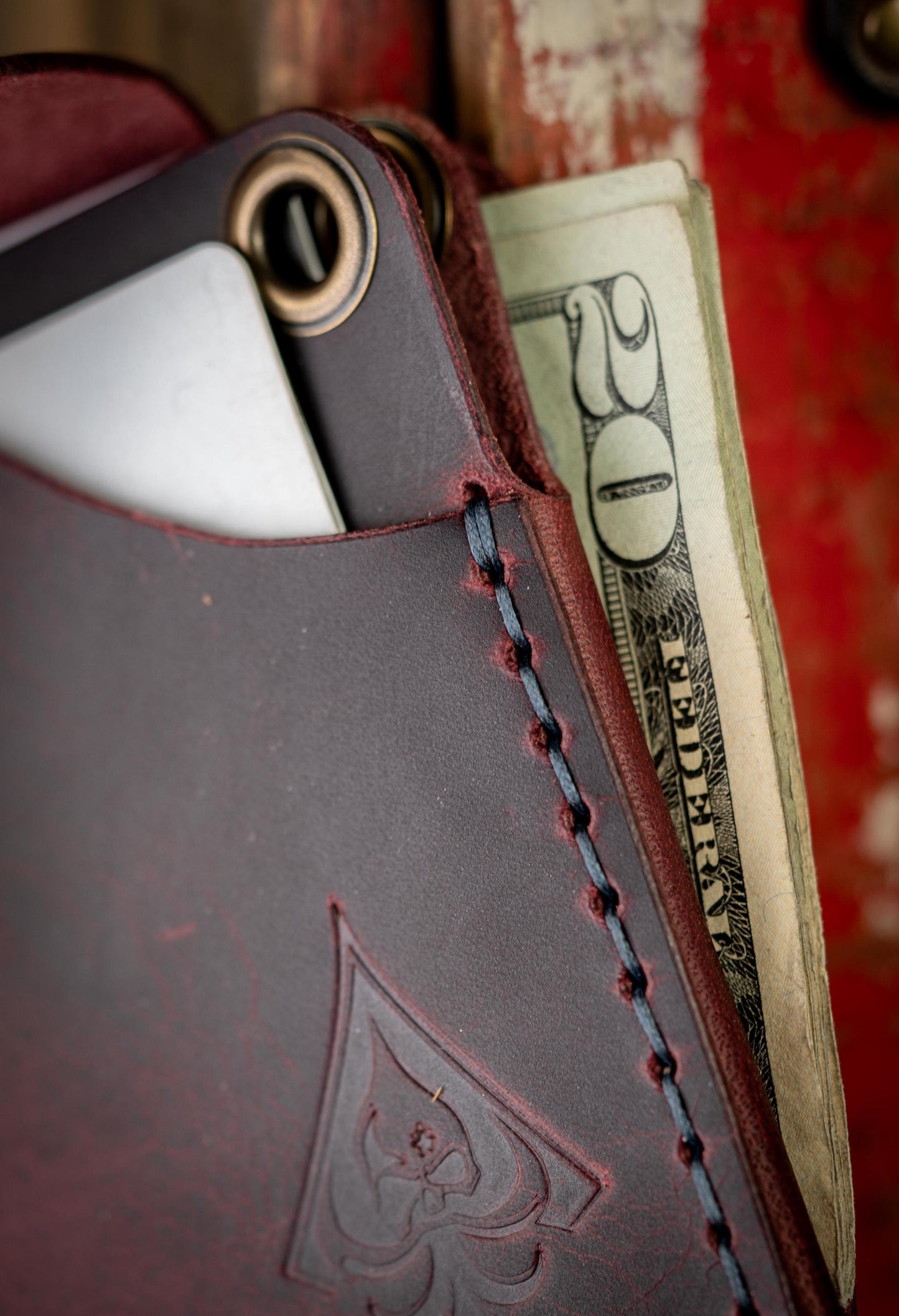 The Nomad – Everyday Carry Wallet